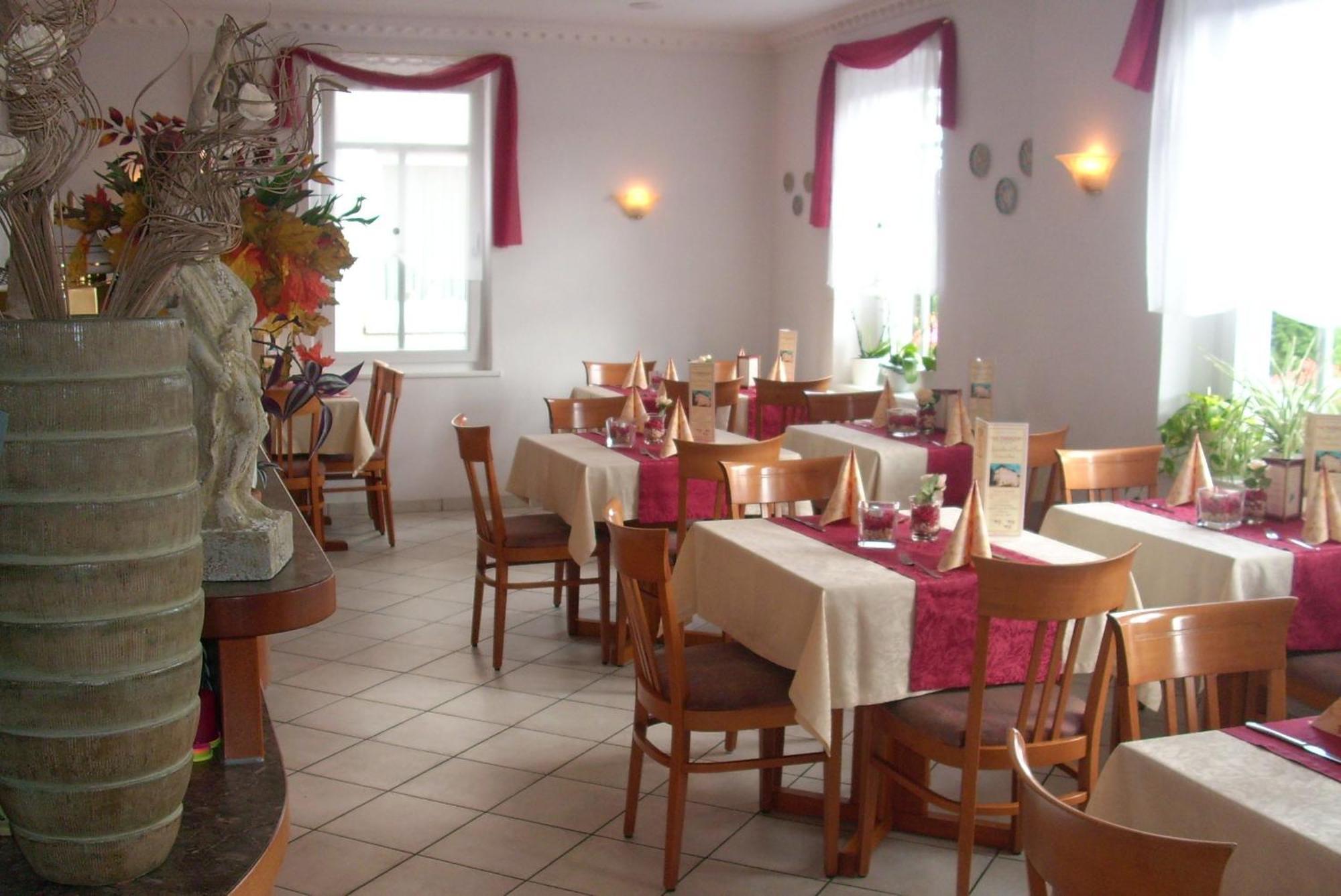 Komforthotel-Restaurant Wuerttemberger Hof Μπαντ Σάουλγκαου Εξωτερικό φωτογραφία